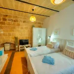 Charming 2bedroom Townhouse Center Kbut1-1 * Valletta