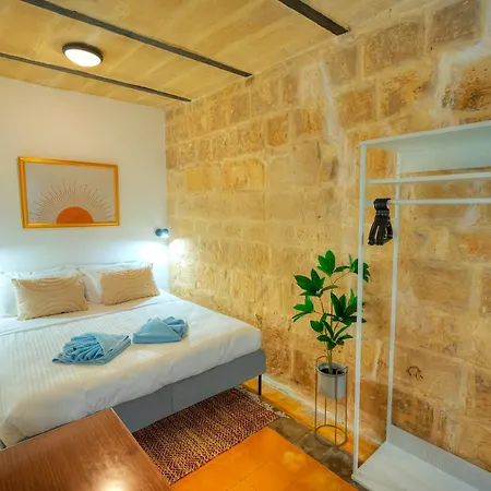 Charming 2bedroom Townhouse Center Kbut1-1 La Valeta
