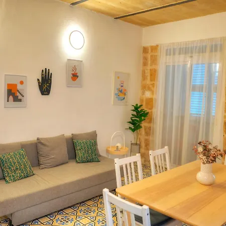 Charming 2bedroom Townhouse Center Kbut1-1