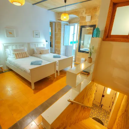 Charming 2bedroom Townhouse Center Kbut1-1 アパート *