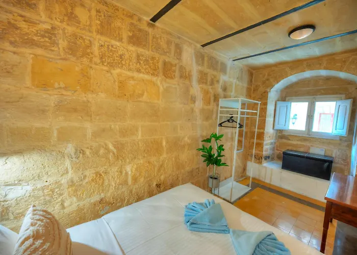 아파트 Charming 2bedroom Townhouse Center Kbut1-1 *